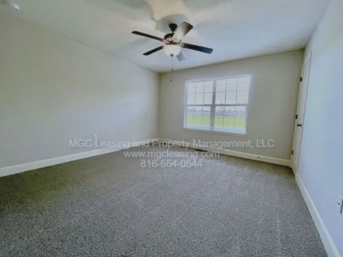 130 Barberry Ln — Photo 10