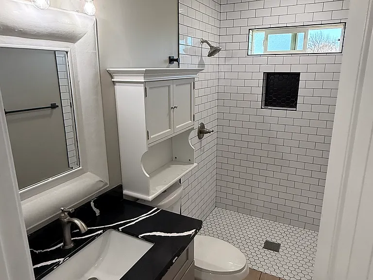 1410 W Pepper Pl #B — Photo 15
