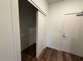 J0629 - North Louie Apartments