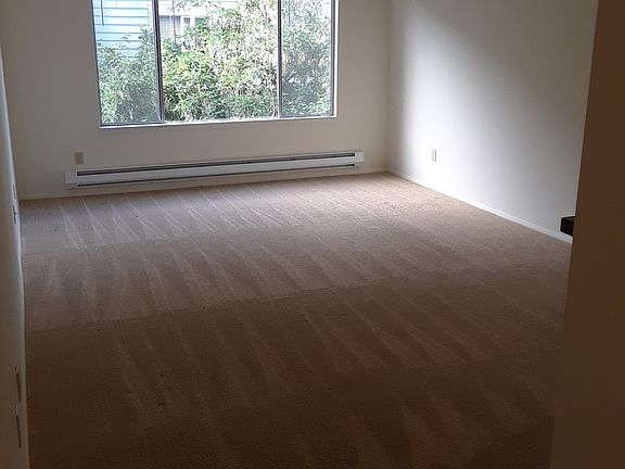 2nd image of 5240 15th Ave NE APT 302