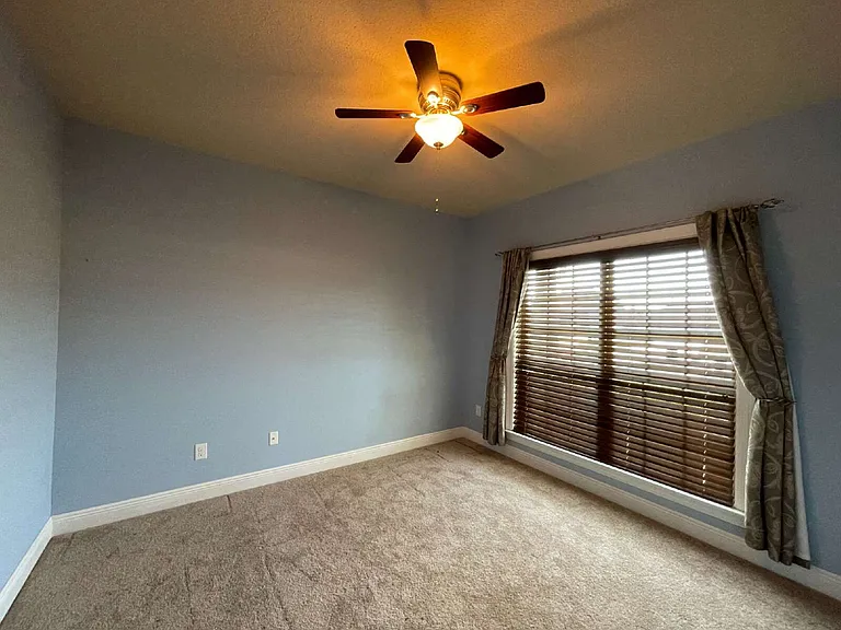 5010 Maggie Ln — Photo 16