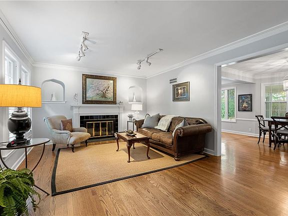 3rd image of 5307 Aberdeen Rd