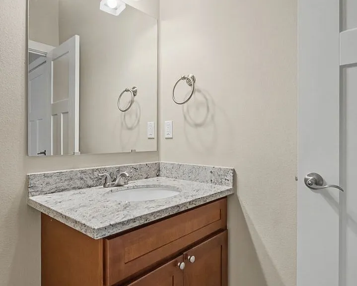 1623 Burnside Pl — Photo 13