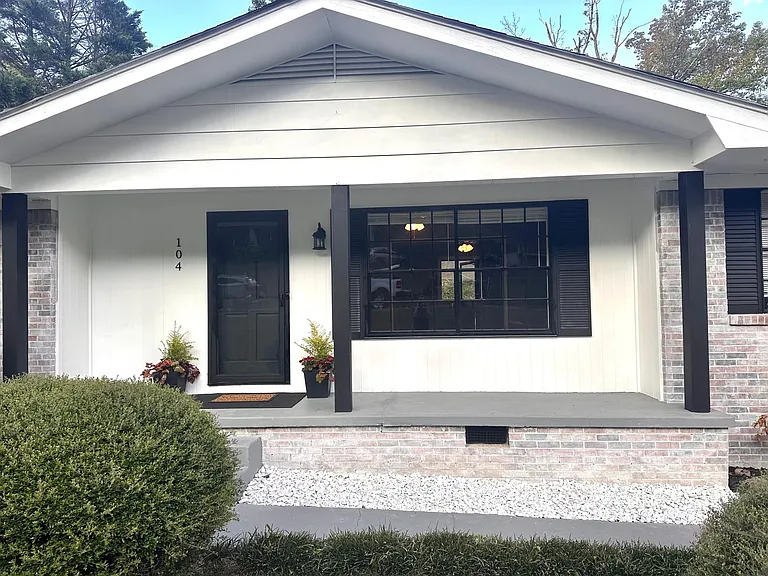 104 Stapp Dr — Photo 2