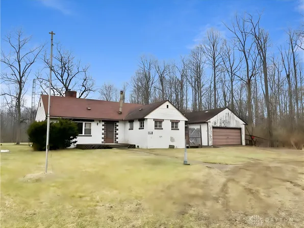 1568 Wolf Rd, West Alexandria, OH 45381