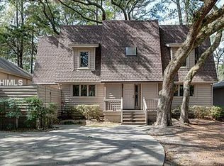 17 Wildwood Rd, Hilton Head Island, SC 29928