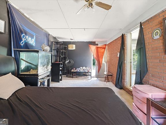 4th image of 2914 Valley Ridge Dr