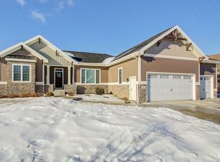 1125 Ireland Dr, Waunakee, WI 53597