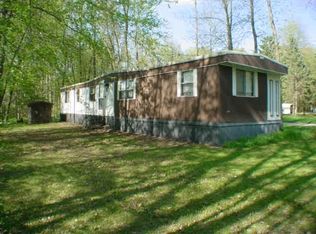 W4950 Woodland Rd, Bonduel, WI 54107