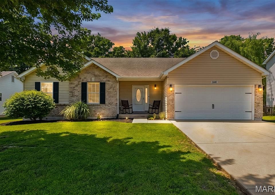 1st image of 29362 Walnut Lake Ln