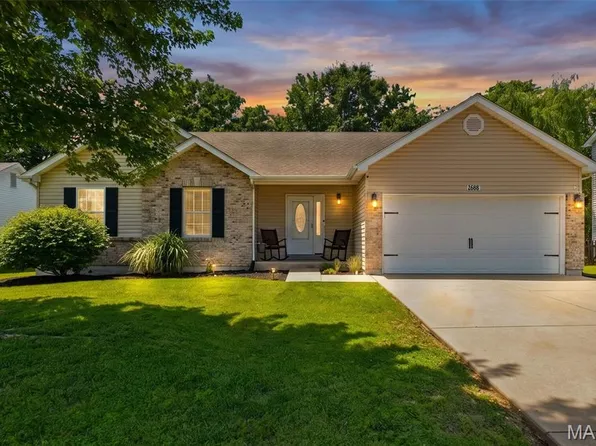 29362 Walnut Lake Ln, Wright City, MO 63390