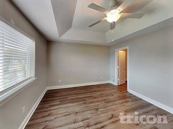 5th image of 14361 Parkside Ct NW