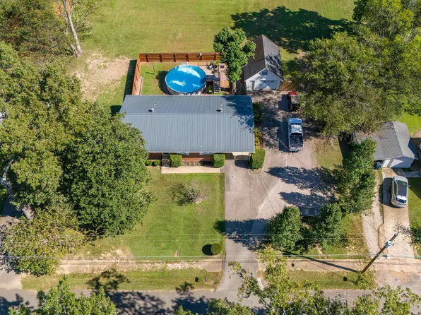 460 Tennessee St, Savannah, TN 38372