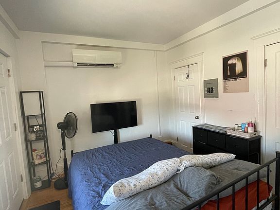 2nd image of 7 Main St #10
