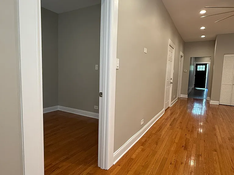701 N Saint Louis Ave #2 — Photo 11