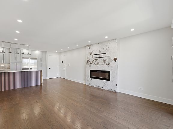 4th image of 870 Winesap Ct APT 301