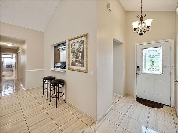 4th image of 310 Blue Bayou Dr