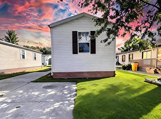 15346 Enchante Dr, Clinton Township, MI 48038