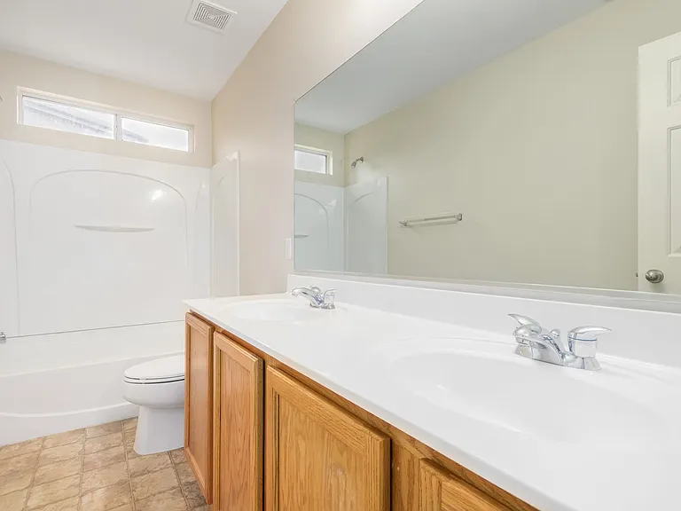 10595 N 115th Dr — Photo 13
