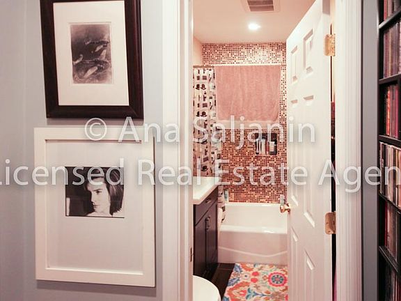 2nd image of 3030 38th St APT 4