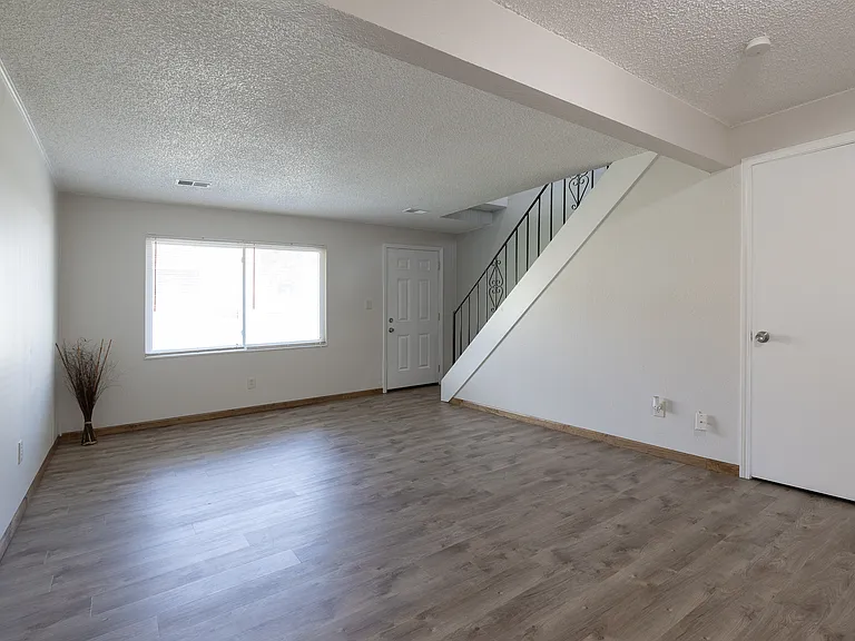 10511 E 41st St — Photo 23