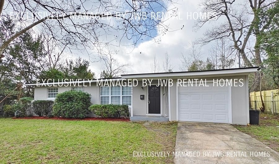 1st image of 7950 Lorient Dr