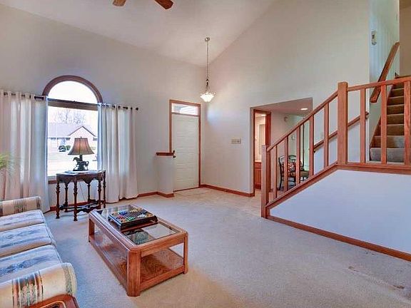 2nd image of 10959 Limbach Ct