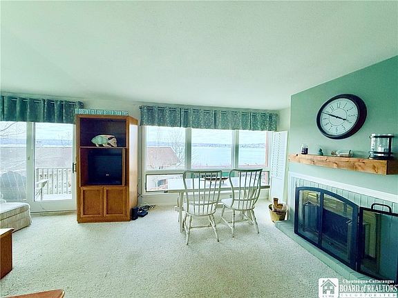 3rd image of 32 Mohawk Dr #B