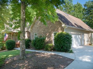 220 Montego Trl, Tyrone, GA 30290