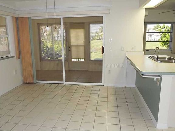 3rd image of 25 Bunker Pl