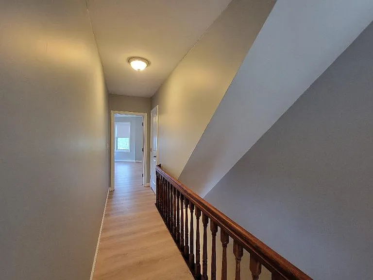 30 Beacon Ave — Photo 24
