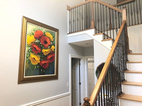 3rd image of 214 Dubois Ct
