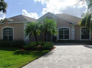 9182 Palm Island Cir, North Fort Myers, FL 33903