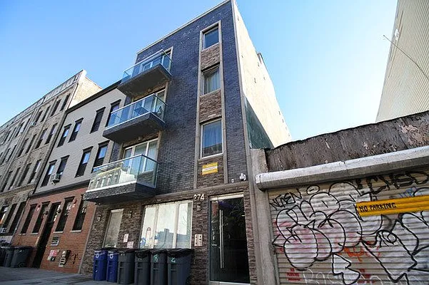 Rented by EXR | media 4