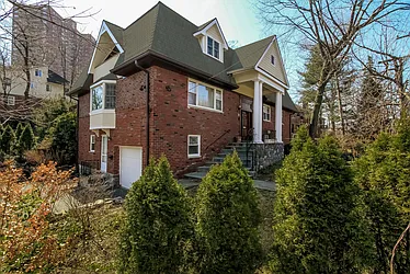 550 West 261st Street in Riverdale