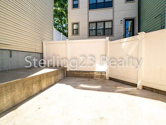 4th image of 23-15 29th St #R1