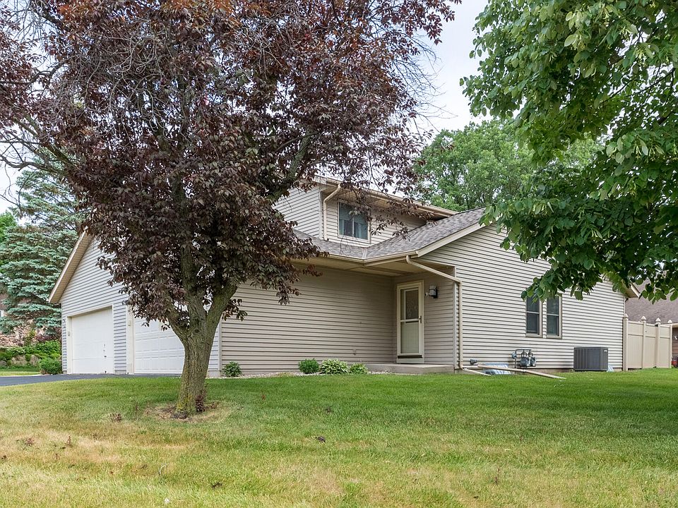 1st image of 1338 Tamarack Ave