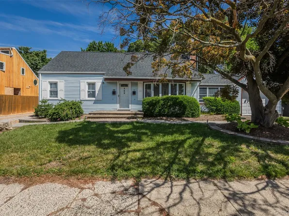306 5th Ave, East Northport, NY 11731