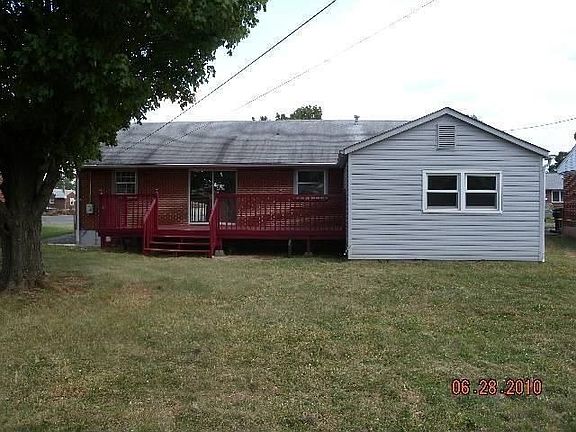 2nd image of 709 Fenwick Dr