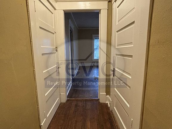 3rd image of 25 S Barksdale St APT 3