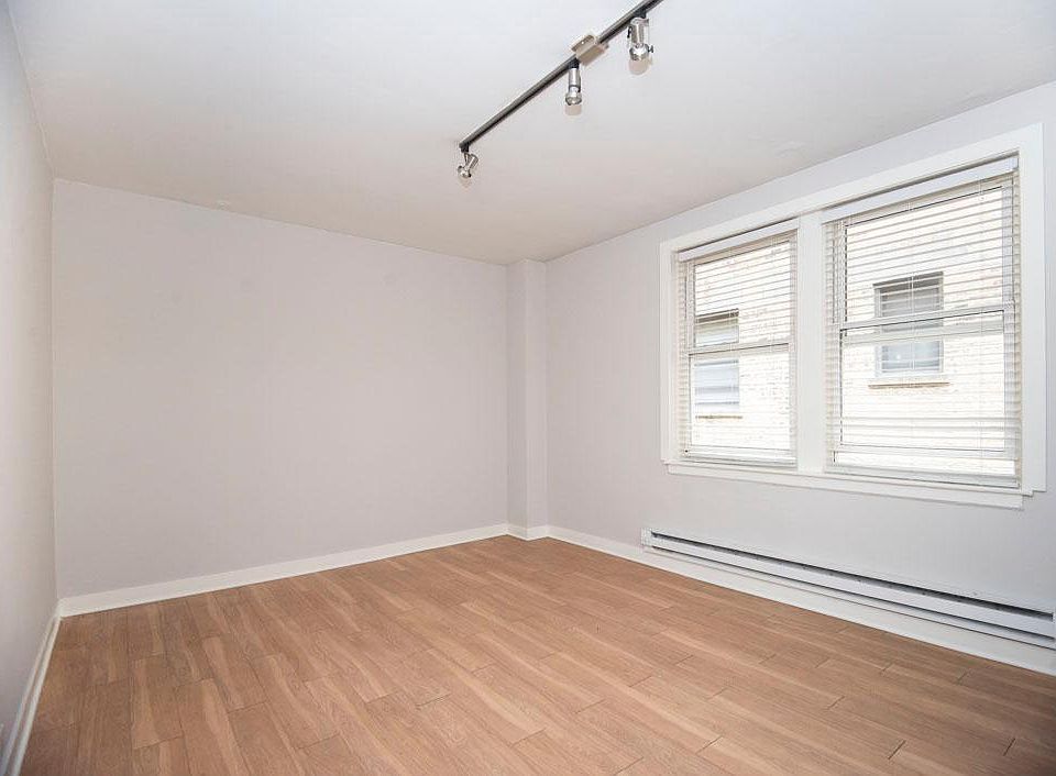 1st image of 511-12 W Belmont Ave #511-35
