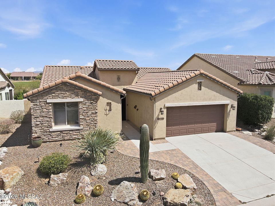 1st image of 60500 E Arroyo Vista Dr