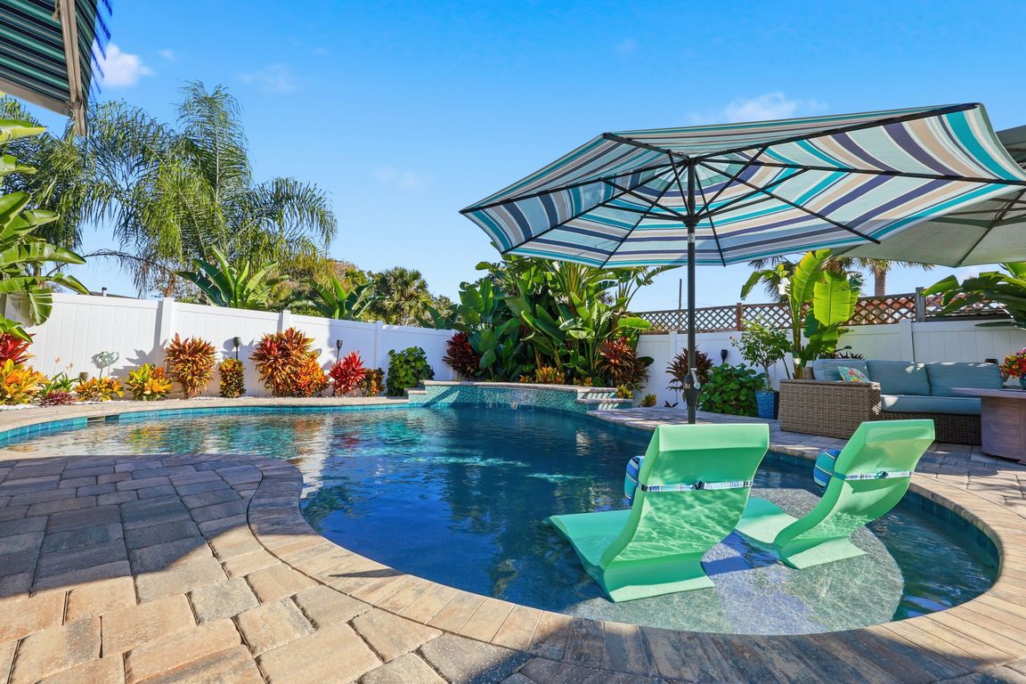 next background image