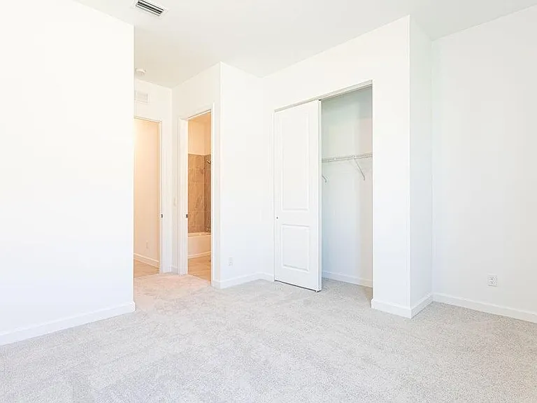 1132 Haywagon Trl — Photo 29