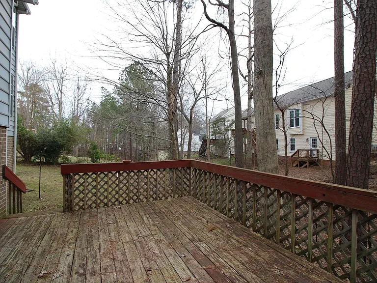108 Foscoe Ln — Photo 33