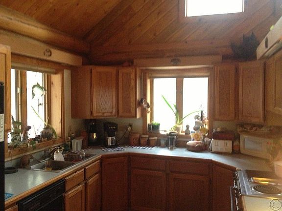 2nd image of 320 Glacier Dr