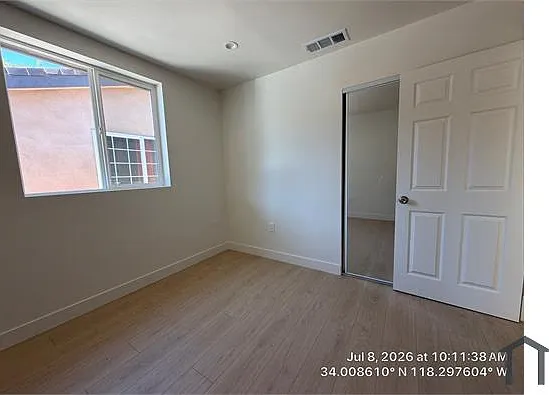 1243 W 41st Pl — Photo 8