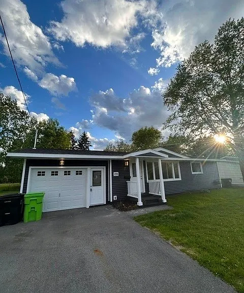 213 Sunflower Dr — Photo 1