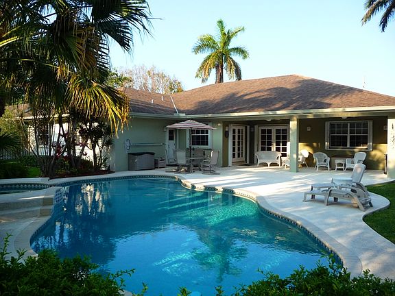 3rd image of 16720 SW 87th Ct