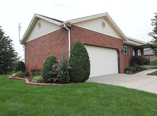 2254 Wellington Dr, Shiloh, IL 62221